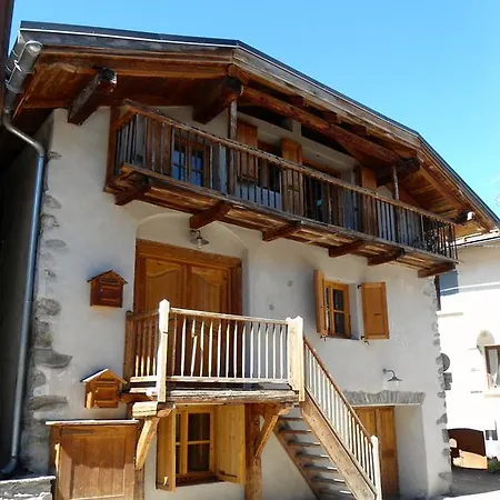 Maison Du Praz בקתה